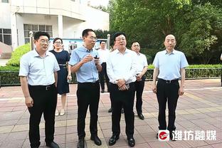 六台记者：巴萨球员仍支持哈维，百分百相信他的理念